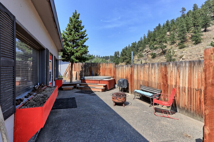 More Photos Of 30200 Highway 72, Golden Service Station For Sale