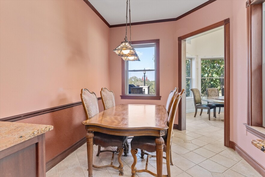 More Photos Of 1092 FM 3000, Elgin Specialty For Sale