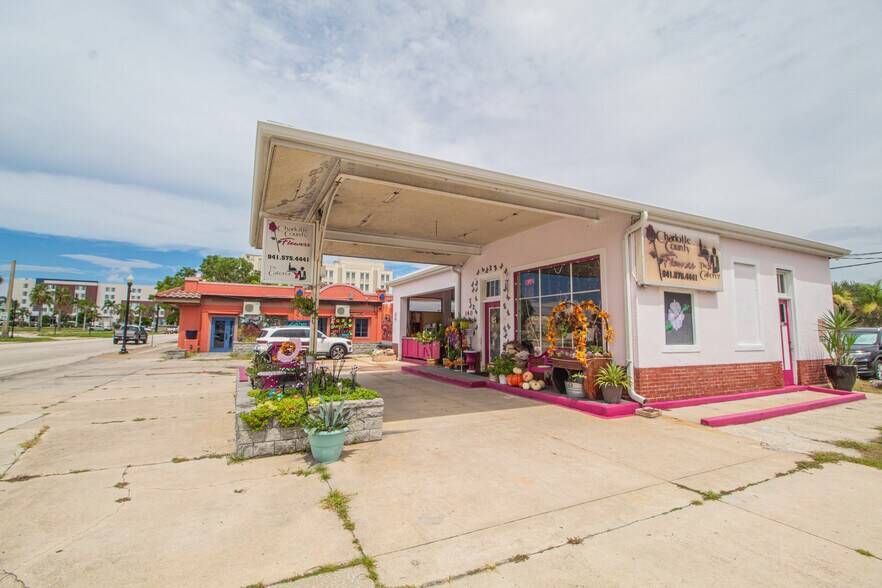 More Photos Of 108 E Marion Ave, Punta Gorda General Retail For Sale