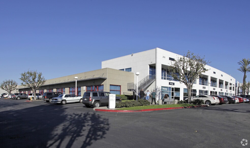 More Photos Of 2901 W MacArthur Blvd, Santa Ana Unknown For Lease