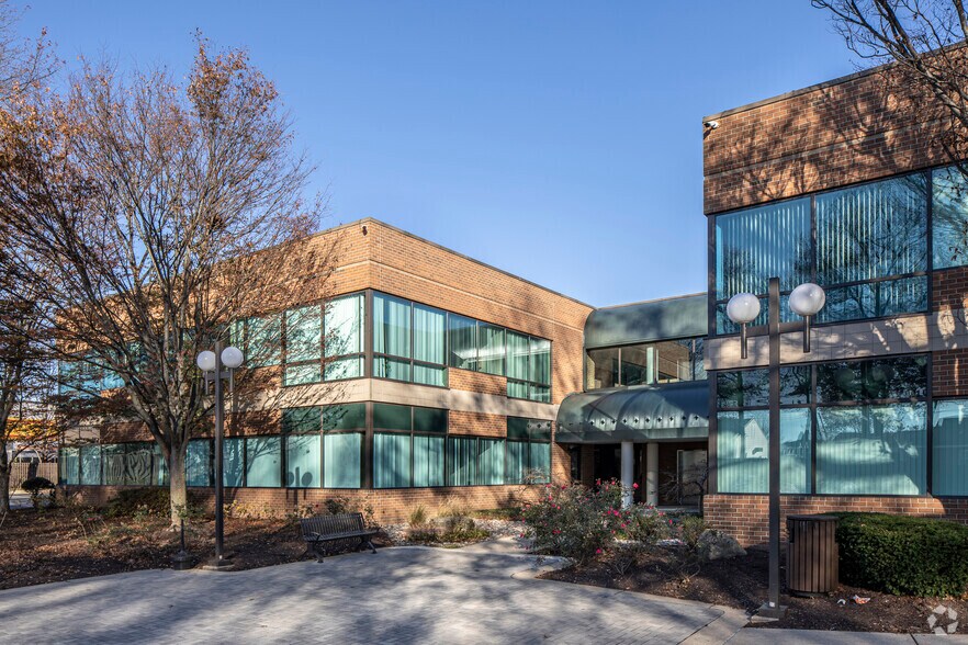 More Photos Of 133 Defense Hwy, Annapolis Medical For Lease