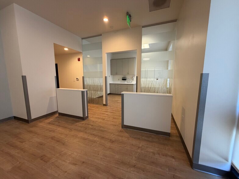 More Photos Of 97 San Marin Dr, Novato Medical For Lease