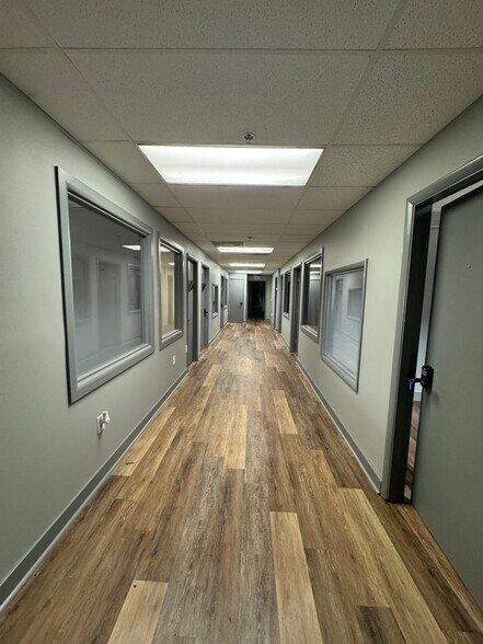 More Photos Of 1726 E Church St, Jacksonville Coworking Space