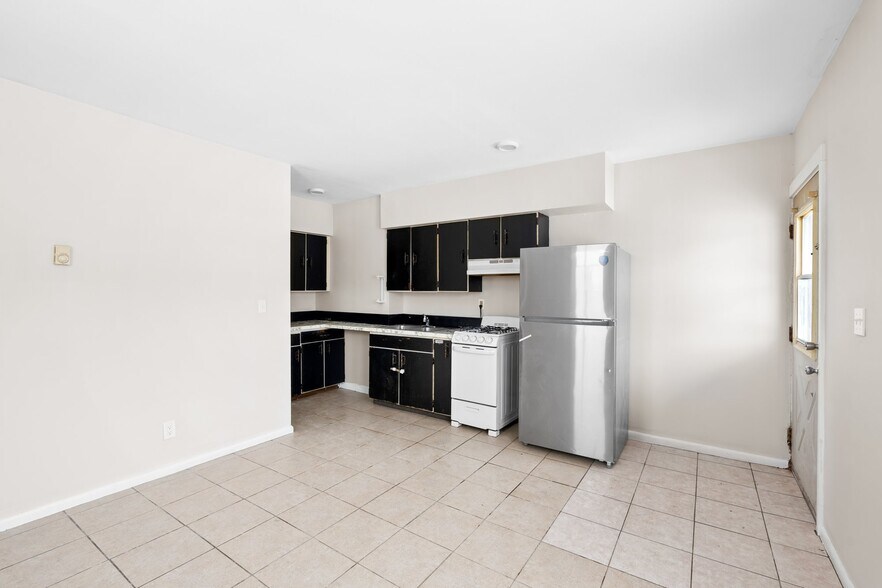 More Photos Of 6749 Ramsgate Rd, Chittenango Multifamily For Sale