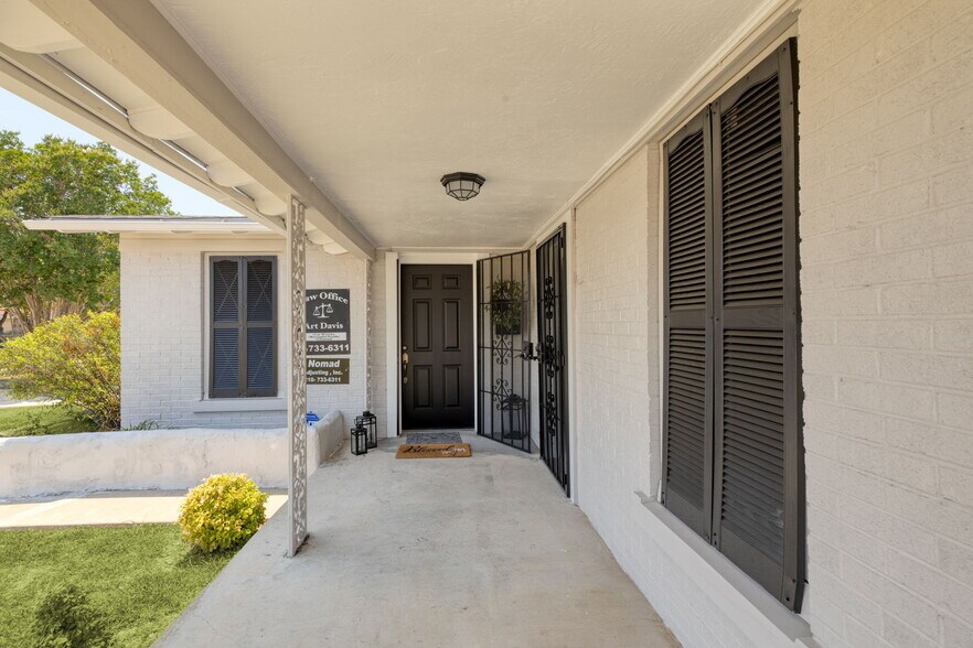 More Photos Of 5231 San Pedro Ave, San Antonio Office Residential For Sale