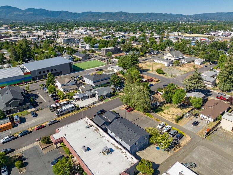 More Photos Of 513 Alice St, Medford Apartments For Sale