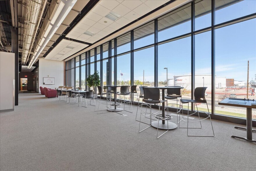 More Photos Of 300 Morrie Ave, Cheyenne Office For Sale