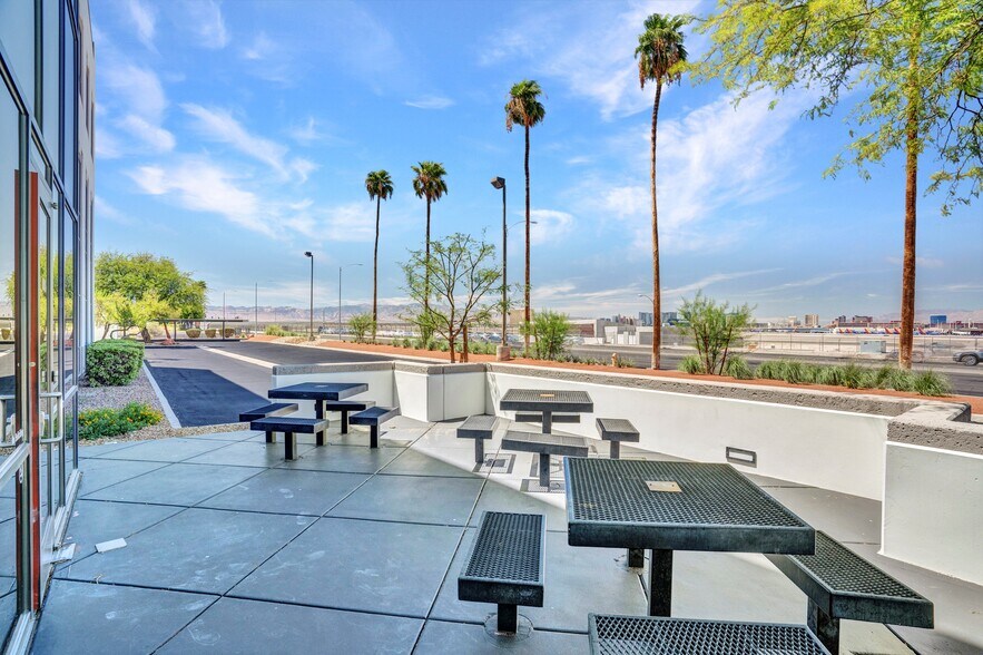 More Photos Of 840 Grier Dr, Las Vegas Office For Sale