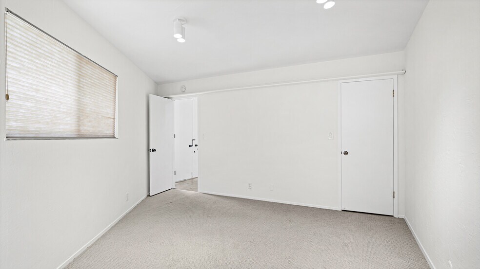 More Photos Of 151-153 Upper Via Casitas, Greenbrae Apartments For Sale