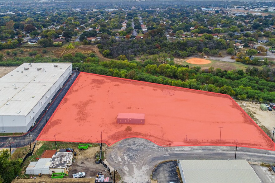 More Photos Of 9711 Cobb St, San Antonio Land For Lease
