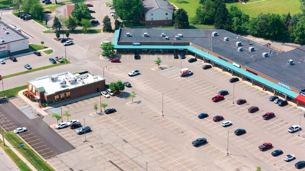 More Photos Of 6250 S Cedar St, Lansing Unknown For Lease