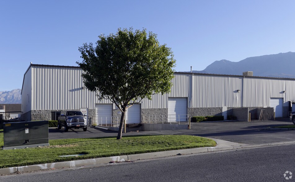 More Photos Of 215 N 1800 W, Lindon Warehouse For Lease