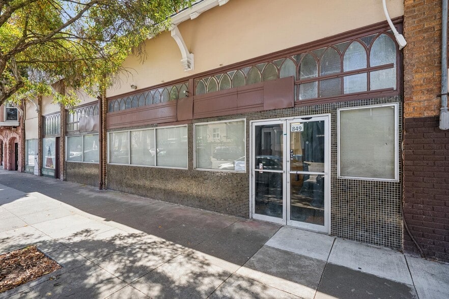 More Photos Of 700 10th Ave, San Francisco General Retail For Sale