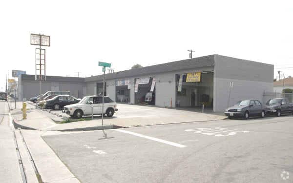 More Photos Of 12205 Prairie Ave, Hawthorne Auto Repair For Lease