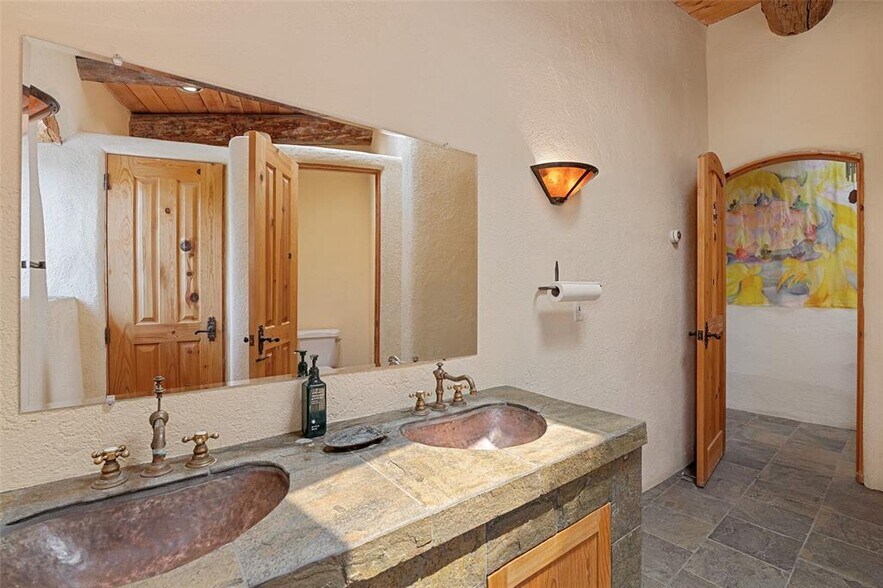 More Photos Of 18 Destierro Trail, Santa Fe Lodge Meeting Hall For Sale