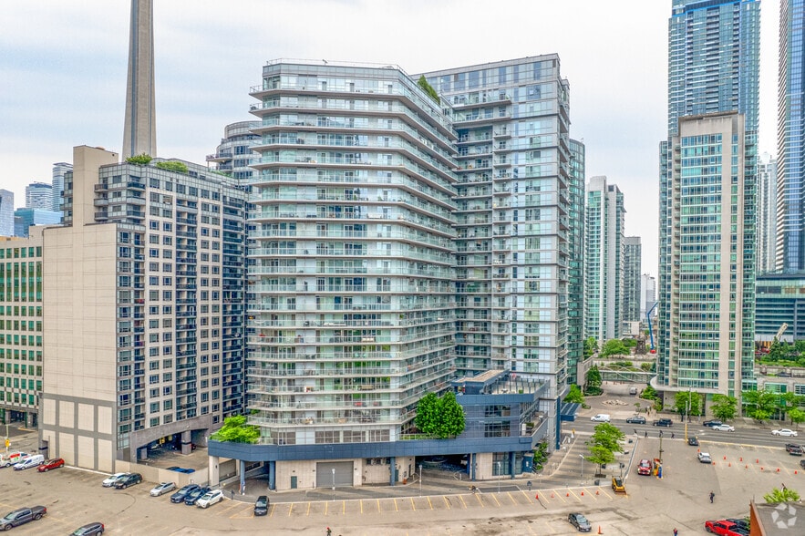 More Photos Of 352 Front St W, Toronto Apartments For Sale