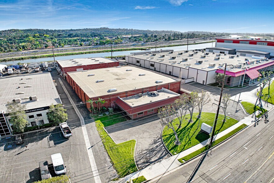 Primary Photo Of 4900 E La Palma Ave, Anaheim Warehouse For Sale