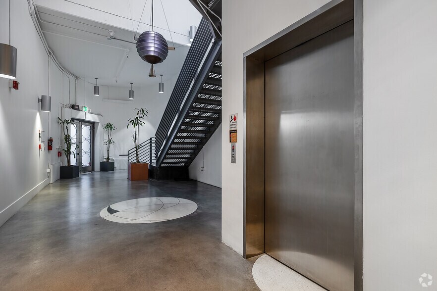 More Photos Of 1424 2nd St, Santa Monica Office For Lease