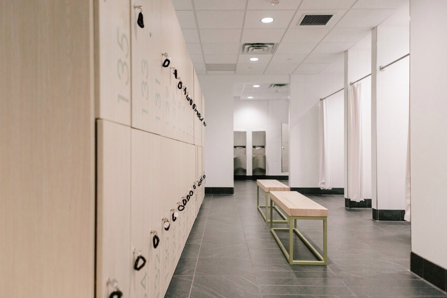 More Photos Of 800 LaSalle Ave, Minneapolis Office For Lease