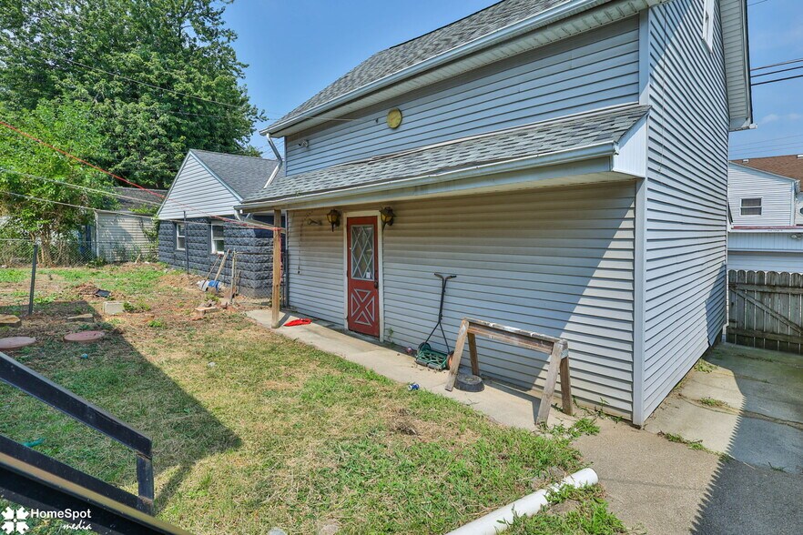 More Photos Of 1337 Washington St, Easton Multifamily For Sale