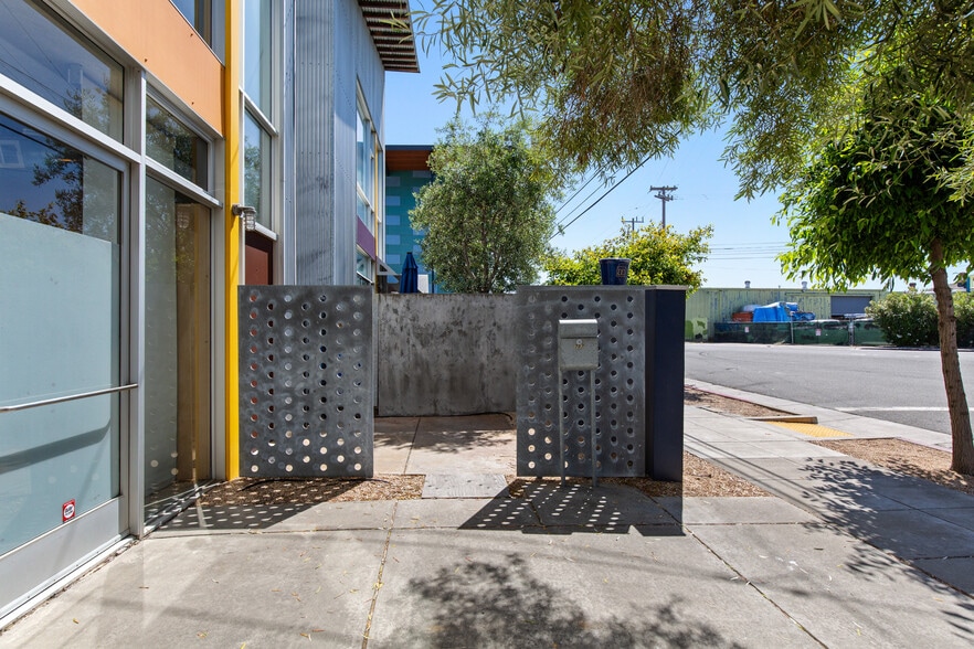 More Photos Of 755-757 Folger Ave, Berkeley Office For Sale