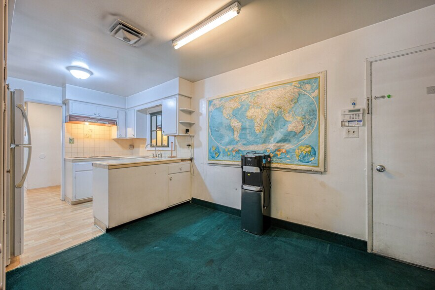 More Photos Of 1920 S Maryland Pky, Las Vegas Office Residential For Sale