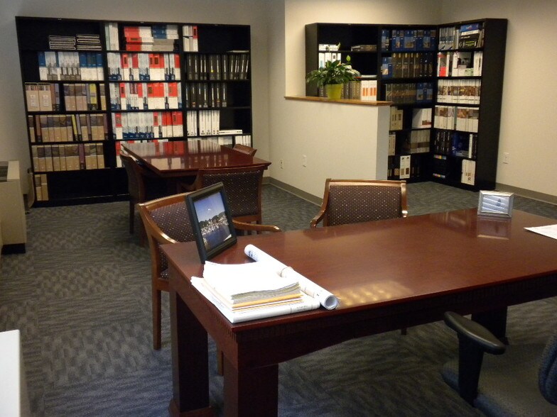 More Photos Of 607 North Ave, Wakefield Office For Lease