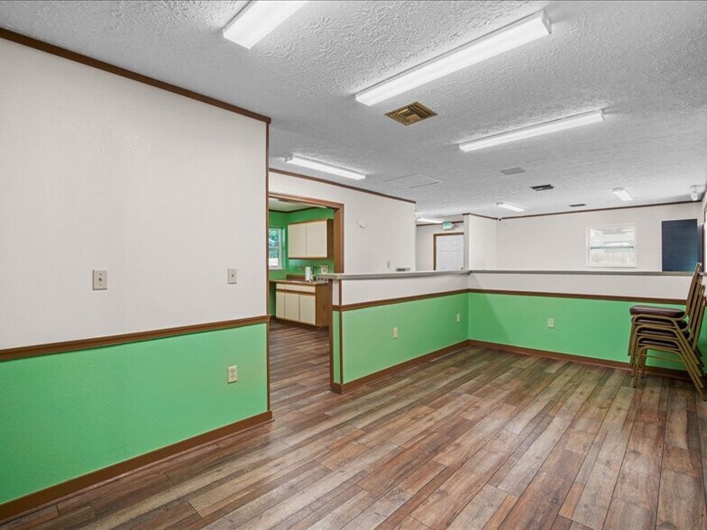 More Photos Of 1452 Bellaire Ln NE, Palm Bay Freestanding For Sale