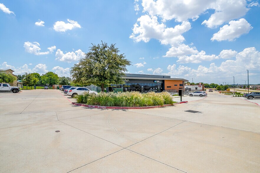 More Photos Of 12652 Timberland Blvd, Fort Worth Medical For Lease