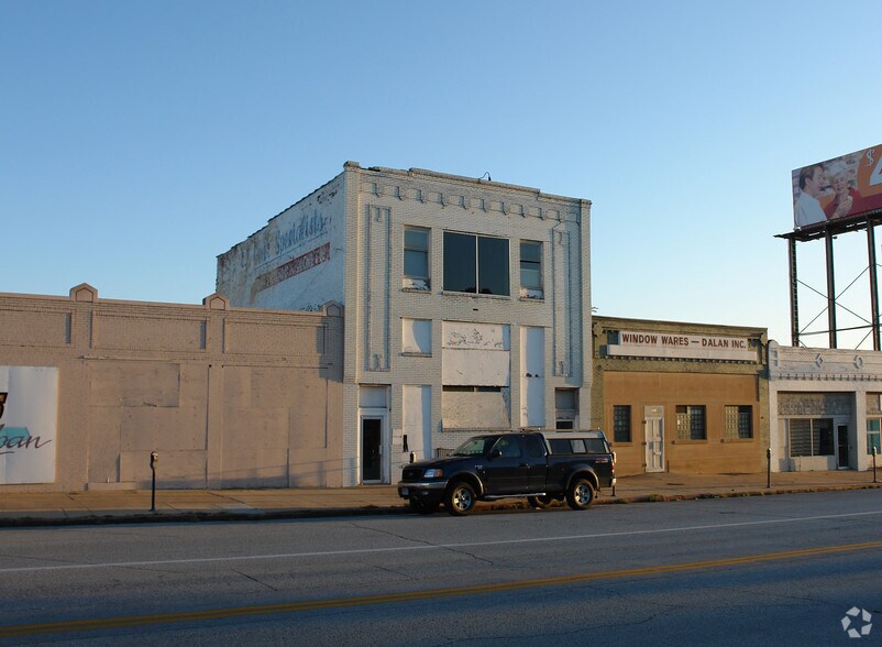 More Photos Of 1518 Cass St, Omaha Restaurant For Lease