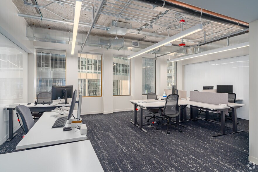 More Photos Of 311 W Monroe St, Chicago Coworking Space
