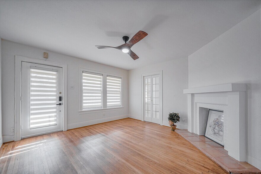 More Photos Of 1505 Dunlavy St, Houston Office For Lease