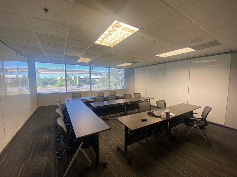 More Photos Of 3501 E Frontage Rd, Tampa Office For Lease