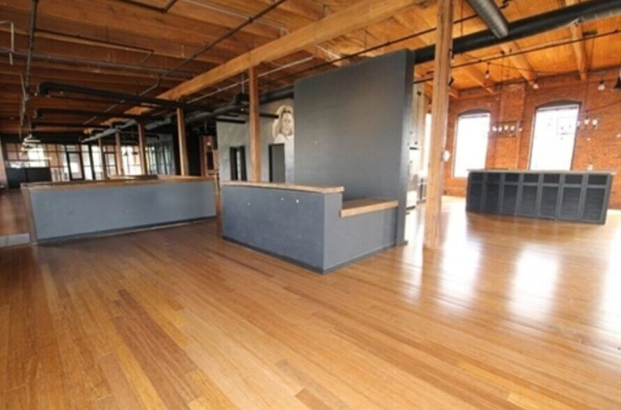 More Photos Of 25 Union St, Worcester Loft Creative Space For Lease