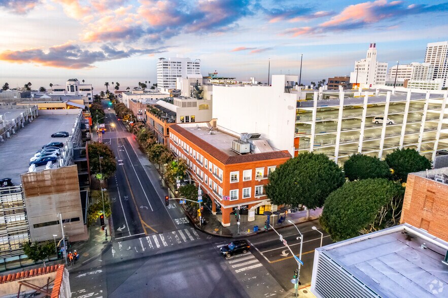 More Photos Of 1460 4th St, Santa Monica Office For Lease