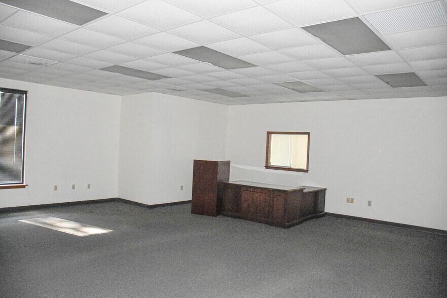 More Photos Of 31 Quail Run, Edgefield Office For Sale