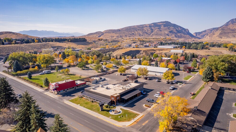 More Photos Of 1651 8th St, Cody Restaurant For Sale