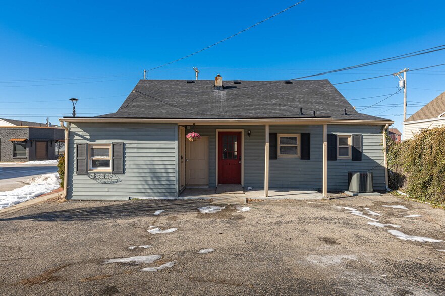 More Photos Of 2 N 2nd St, Fairborn Office For Sale