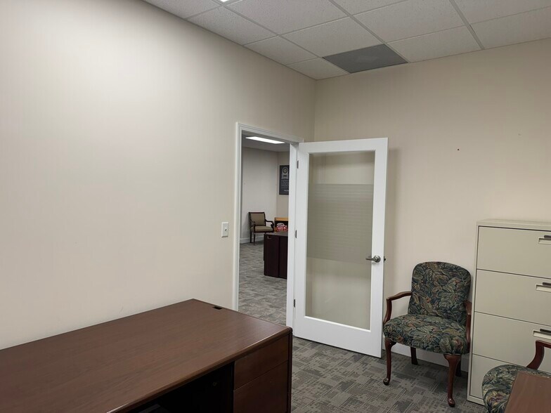 More Photos Of 470 S Wickham Rd, West Melbourne Medical For Lease