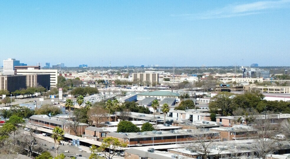 More Photos Of 6501 Ashcroft Dr, Houston Industrial For Lease