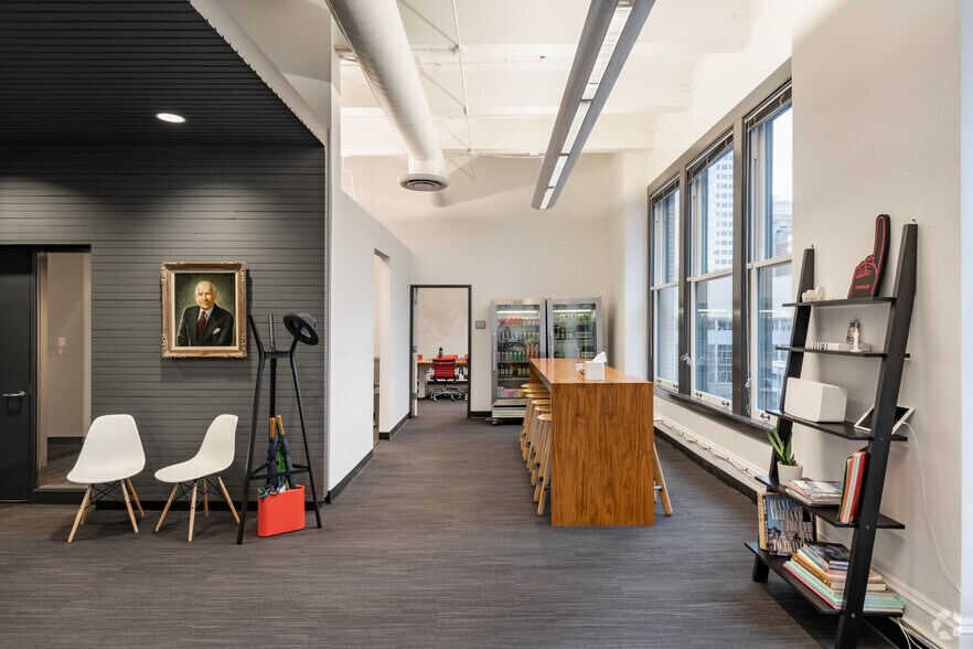 More Photos Of 1406 1st Ave, Seattle Office For Lease