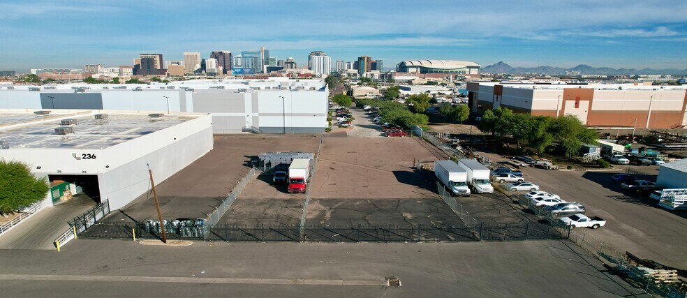 More Photos Of 236 E Pima St, Phoenix Distribution For Lease