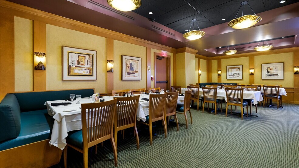 More Photos Of 1373 Easton Rd, Warrington Restaurant For Sale