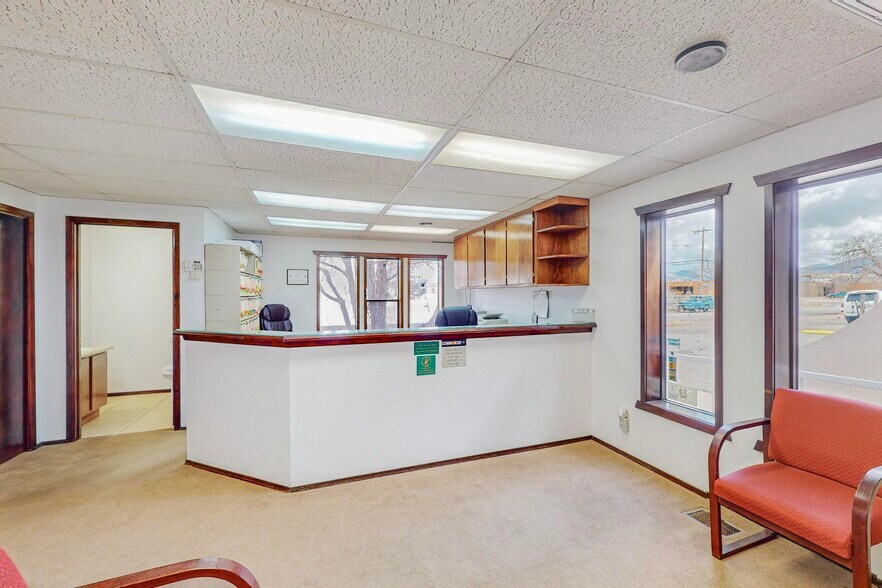 More Photos Of 901 E Roosevelt Ave, Grants Healthcare For Sale