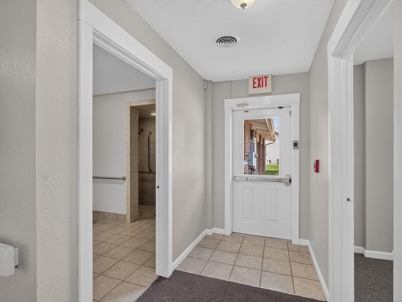 More Photos Of 200 S 4th St, Kawkawlin Assisted Living For Sale