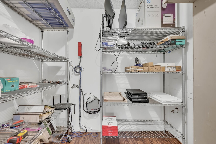 More Photos Of 1758 Memorial Dr, Clarksville Medical For Lease