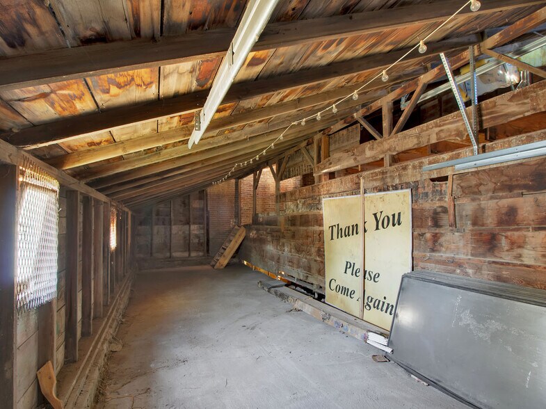 More Photos Of 350 W Front St, Byers Freestanding For Sale