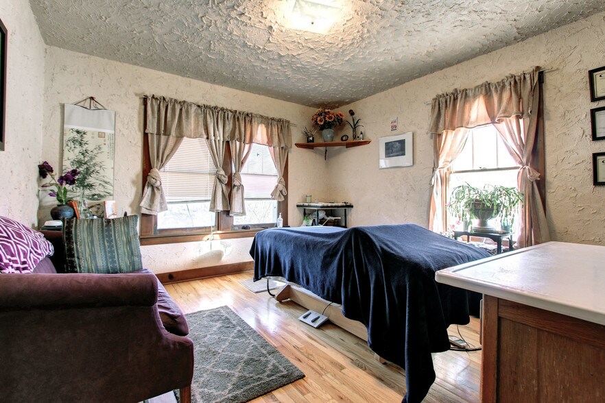 More Photos Of 710 South St, Castle Rock Storefront Retail Office For Lease