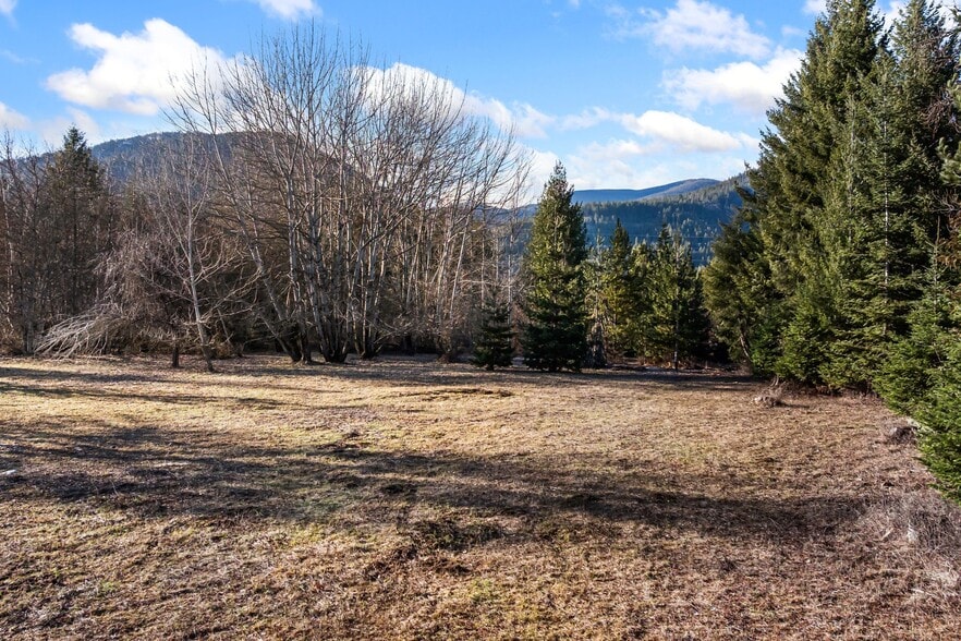 More Photos Of 477545 US-95, Ponderay Land For Sale