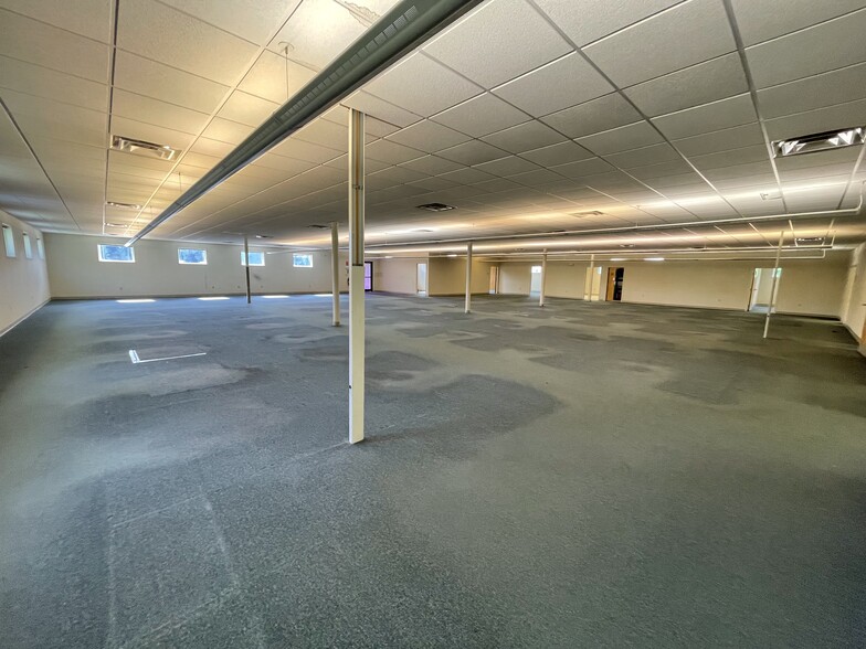 More Photos Of 630 Kolter Dr, Indiana Office For Sale